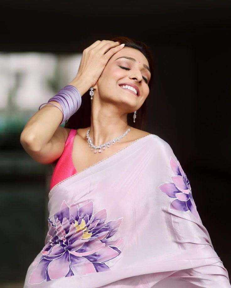 Bhagya Lakshmi Star Aishwarya Khare Redefines Saree Elegance With A Bold Twist - See Pics 953553