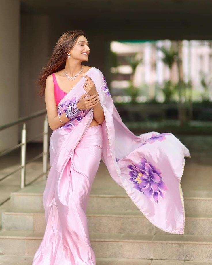 Bhagya Lakshmi Star Aishwarya Khare Redefines Saree Elegance With A Bold Twist - See Pics 953551