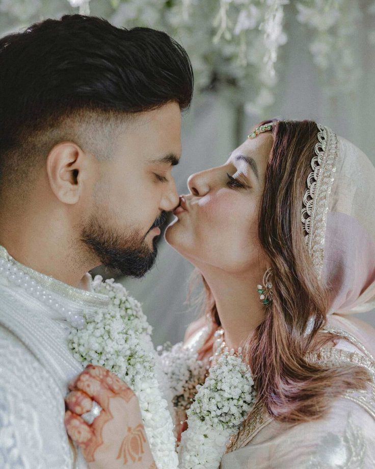 Congratulations! Hina Khan Ties The Knot With Longtime BF Rocky Jaiswal In An Intimate Ceremony 950632