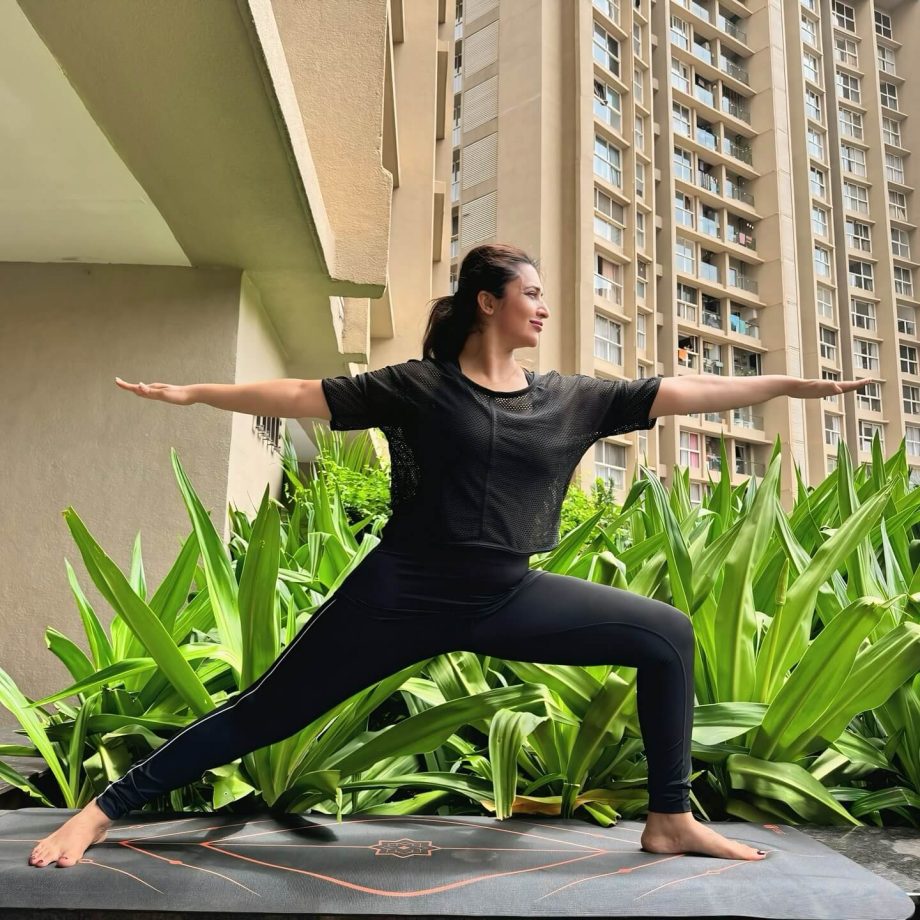 Divyanka Tripathi Inspires To Be Fit This Yoga Day, Shares An Important Message 952859