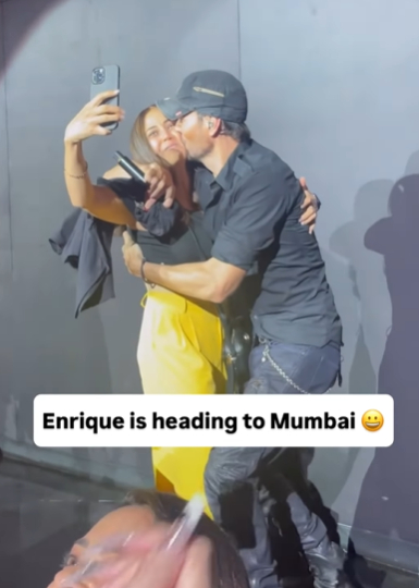 Enrique Iglesias' Kissing Video Goes Viral; Soon To Perform In Mumbai 951506