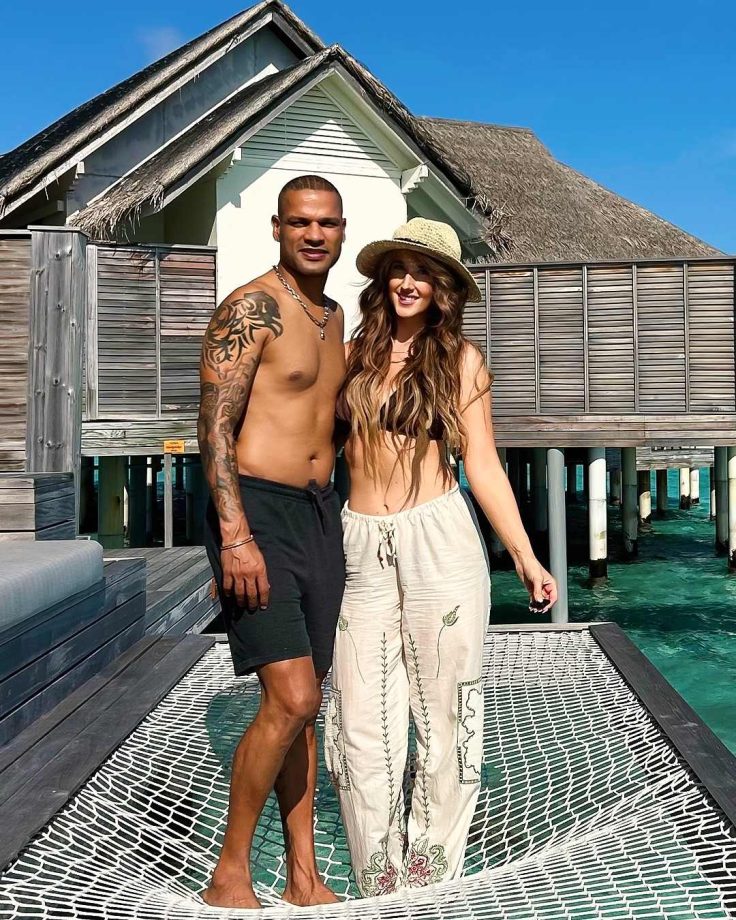 It’s Official! Shikhar Dhawan Calls Sophie Shine ‘My Love’ in Birthday Post 950344