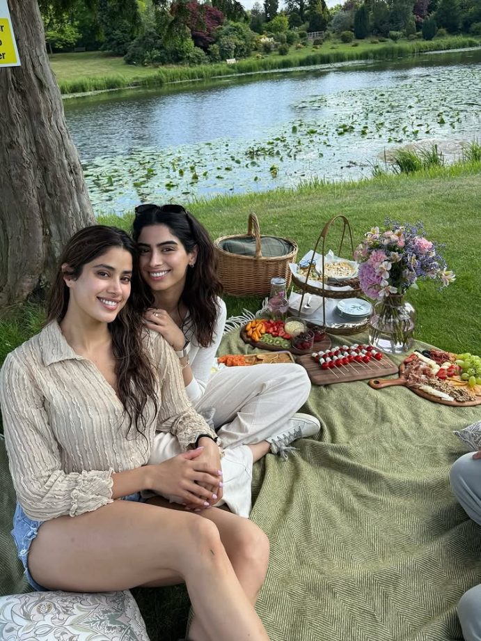Janhvi Kapoor Eats From Shikhar Pahariya’s Plate; Fans Can’t Get Enough Of Their Adorable Chemistry 952601