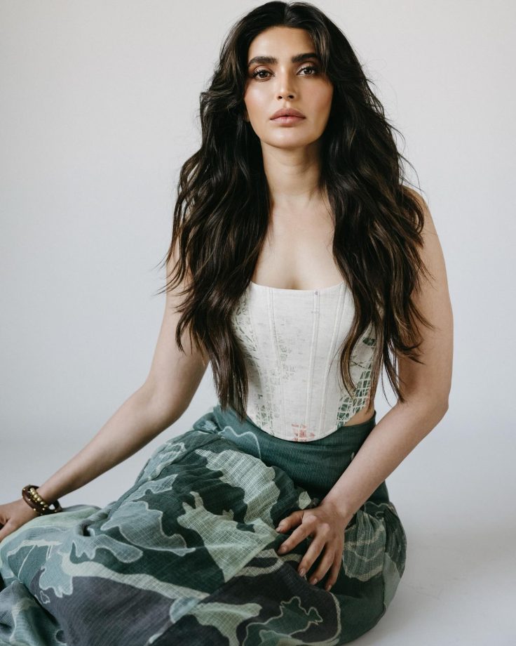 Karishma Tanna’s Effortless Chic with Natural Brown Tones 950797