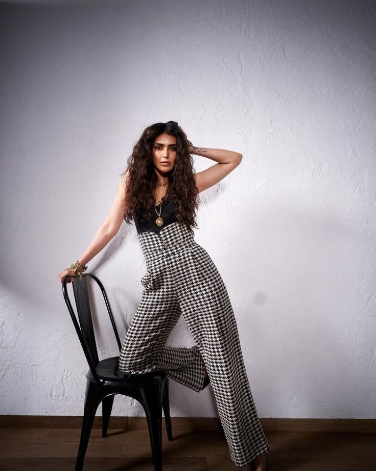 Karishma Tanna’s Sleek Black and White Power Play 951978
