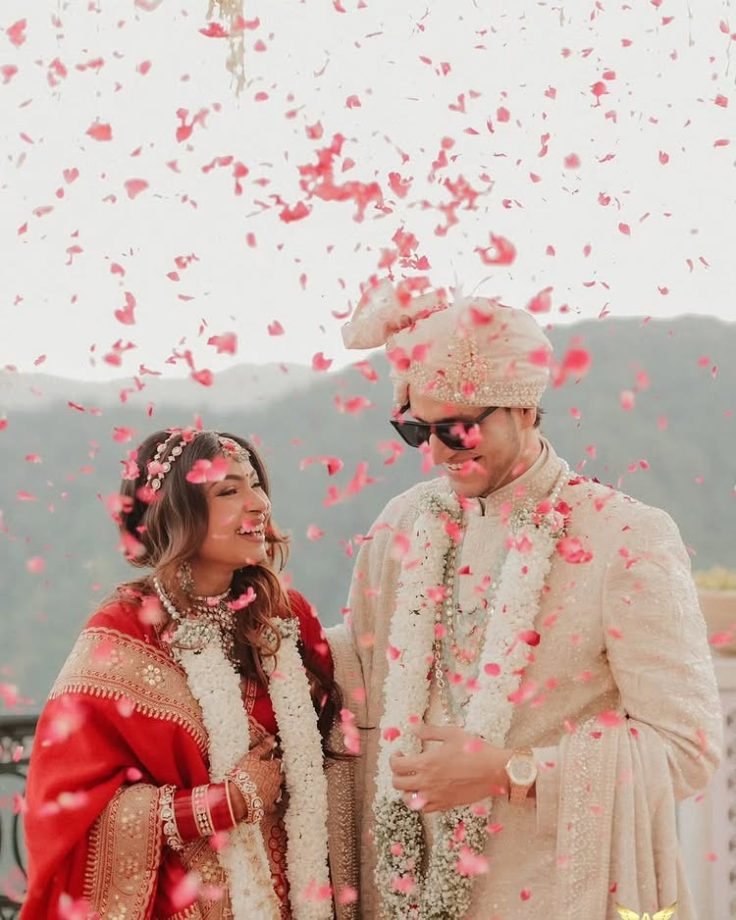 Nischay Malhan Ties The Knot With Longtime Girlfriend Ruchika Rathore 951476