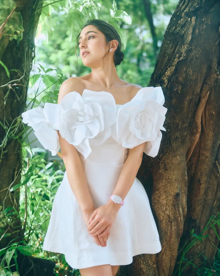 Sara Ali Khan Looks Fresh as Daisy in Flirty White Dress 954062
