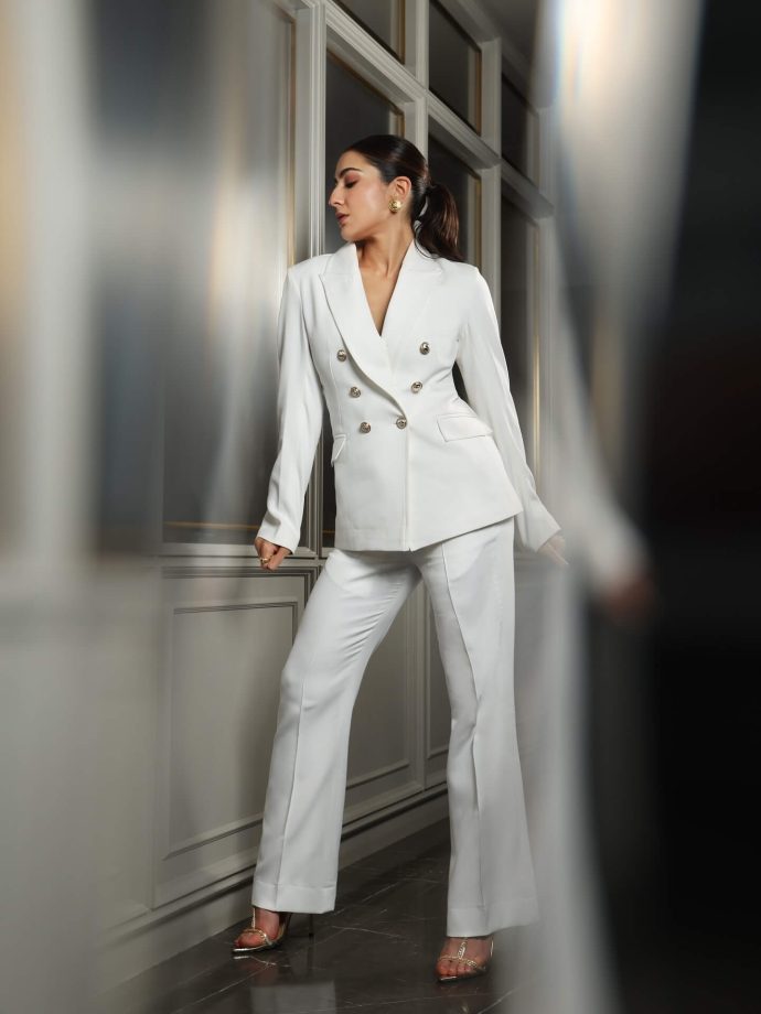 Sara Ali Khan’s Stunning Fashion Game During Metro… In Dinon Promotions 953574