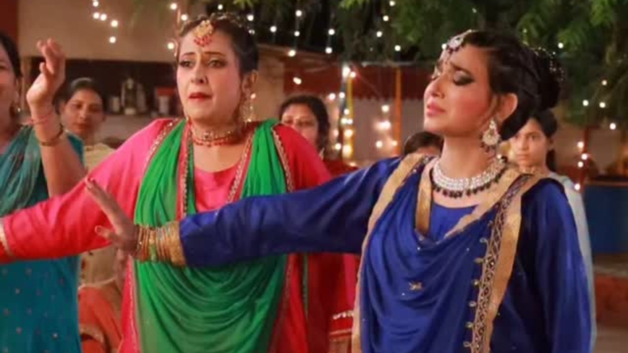 Sargun Mehta shares her favourite scene from Saunkan-Saunkne 2! Check fun BTS now! 950565