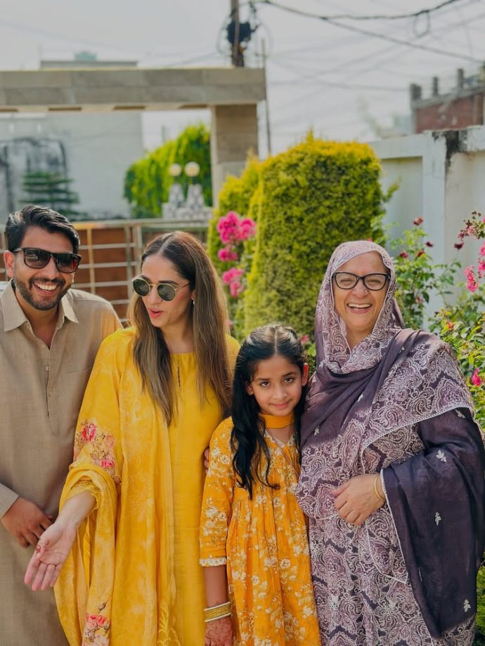 Shaheer Sheikh Celebrates Eid with Family in Jammu 951198