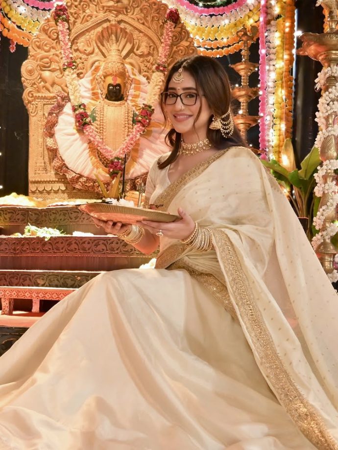 Shivangi Joshi Shares First Look as Bhagyashree Iyer Ahead of Bade Achhe Lagte Hain Premiere 952282