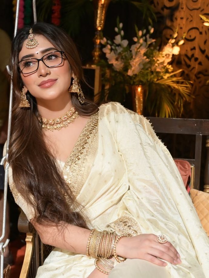 Shivangi Joshi Shares First Look as Bhagyashree Iyer Ahead of Bade Achhe Lagte Hain Premiere 952285