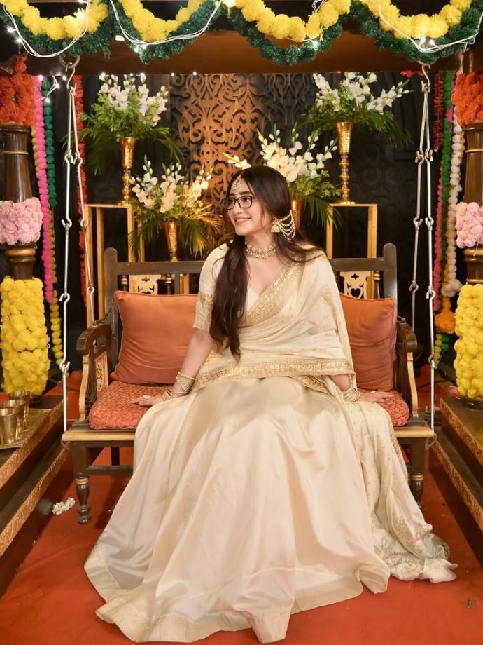 Shivangi Joshi Shares First Look as Bhagyashree Iyer Ahead of Bade Achhe Lagte Hain Premiere 952286