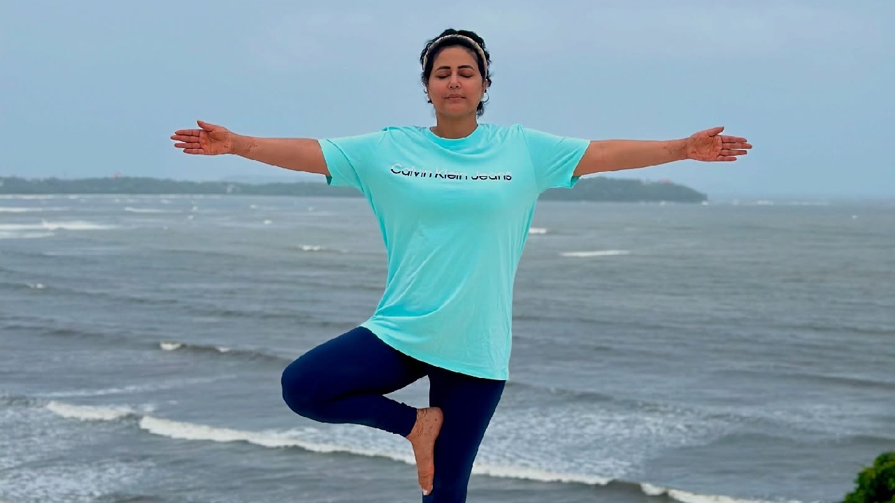 Sneak Peek Into Hina Khan's Fitness Freak Goa Vacation With Beach View 952877