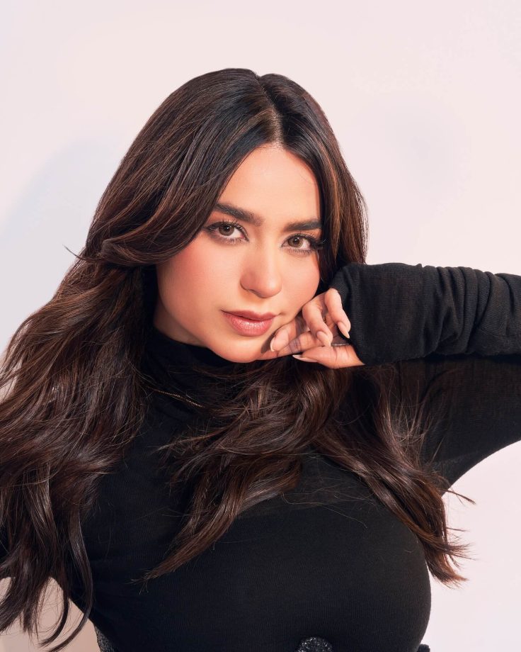 Soundarya Sharma Serves Class and Curve in Sleek Street Chic 952828