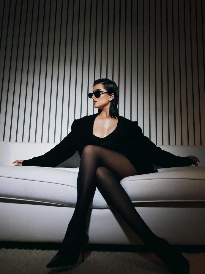 Tara Sutaria Exudes Power In Cheeky Black Attire, Steals Hearts With Short Hairstyle 951164