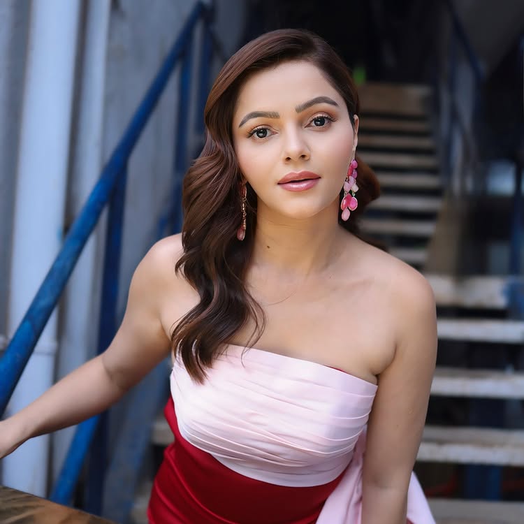 TV Actresses Rubina Dilaik, Sunayana Fozdar, And Divyanka Tripathi Have Outfits For Every Mood - See Pics 952218