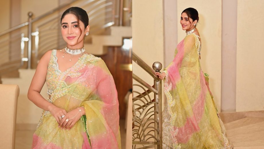 TV Actresses Who Keep Fashion Minimal And Meaningful, Shivangi Joshi-Shraddha Arya 951690