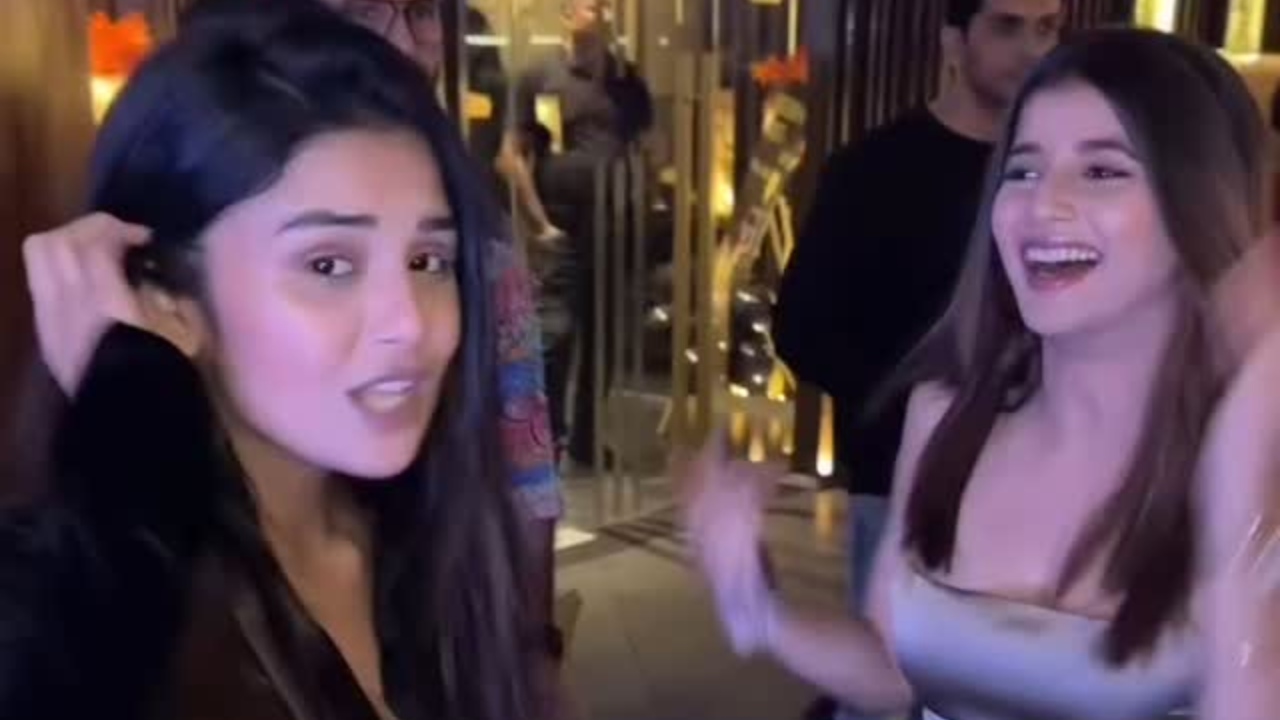 Yeh Rishta Kya Kehlata Hai's Samridhii Shukla Parties With Co-star Saloni Sandhu - Check Viral Video 951288
