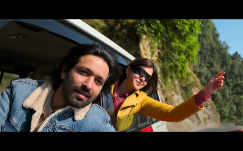 Aankhon Ki Gustakhiyaan Review: Slow-Paced Warm Love Story 956343