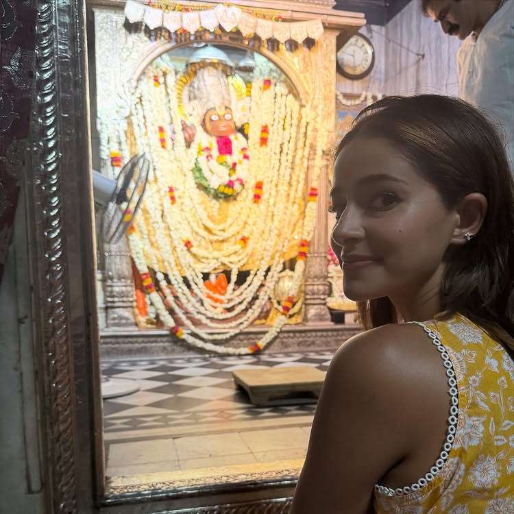 Ananya Panday Takes A Spiritual Break, Visits Kale Hanuman Ji Temple In Jaipur 958457