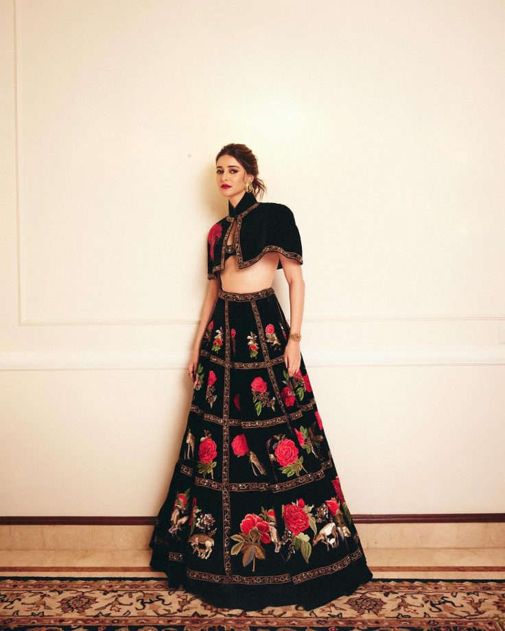 Ananya Pandey’s Blouse Game Is Setting New Ethnic Fashion Goals 958762