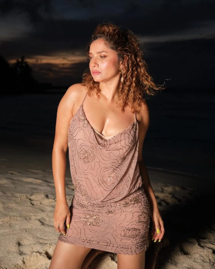 Ankita Lokhande's Beachside Glow-Up is All Things Chic and Dreamy 955097