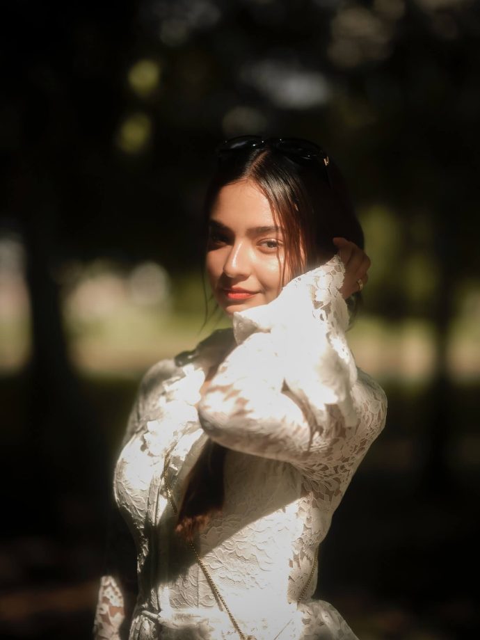 Anushka Sen Exudes Vintage Romance In White Netted Top & Braided Hairdo - See Pics 955428