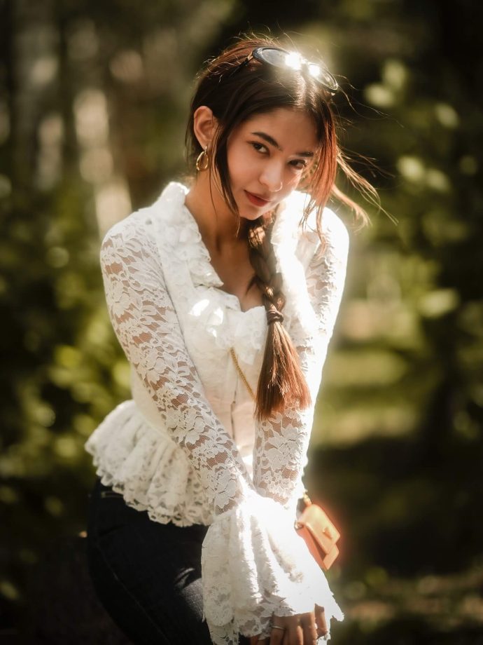 Anushka Sen Exudes Vintage Romance In White Netted Top & Braided Hairdo - See Pics 955420