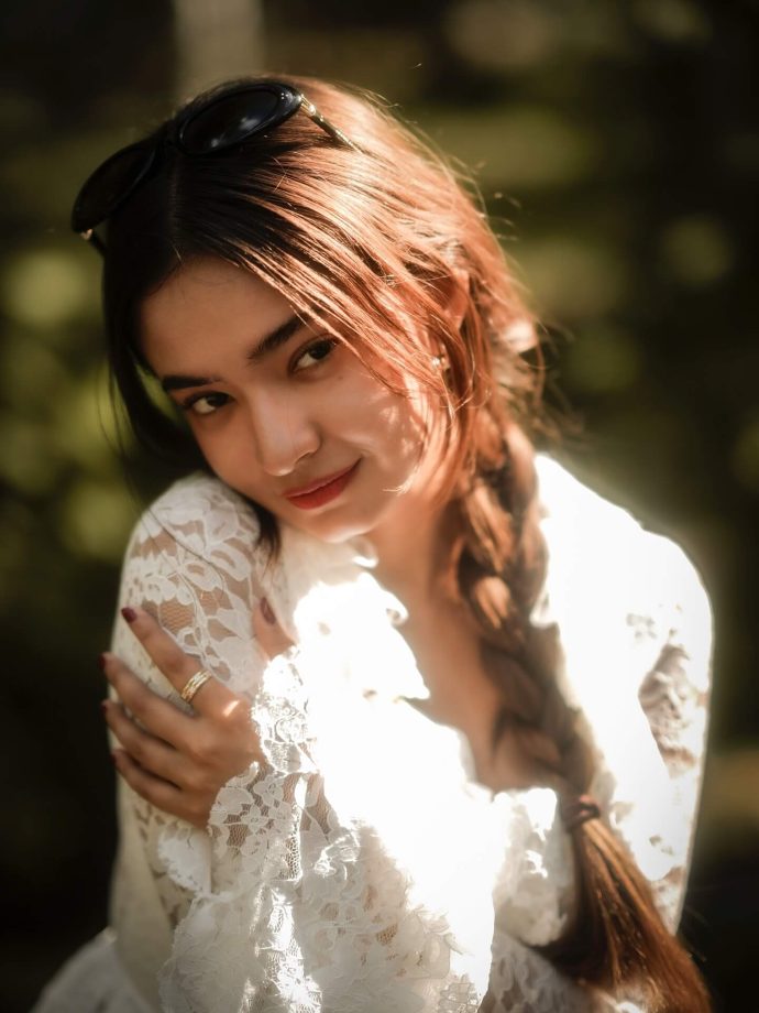 Anushka Sen Exudes Vintage Romance In White Netted Top & Braided Hairdo - See Pics 955423