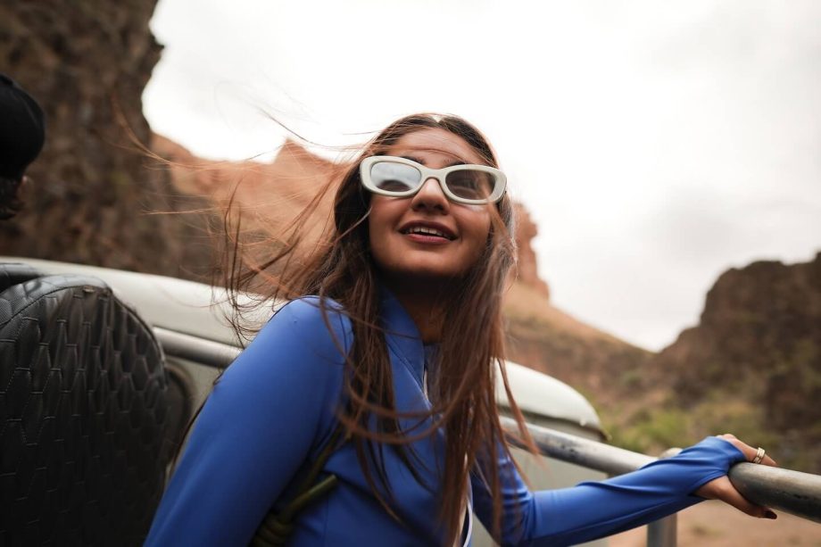 Anushka Sen’s Canyon Look is Travel Chic Goals 955218