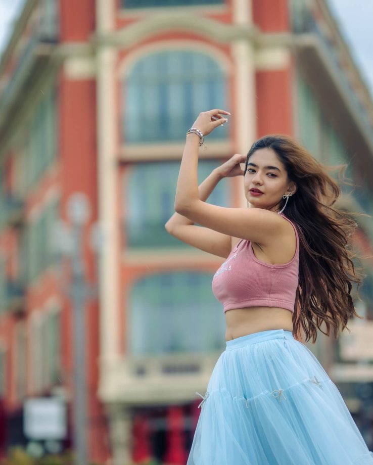 Anushka Sen’s Street Chic: Crop Top, Tulle Skirt & Tie‑Up Sandals Glam 956333