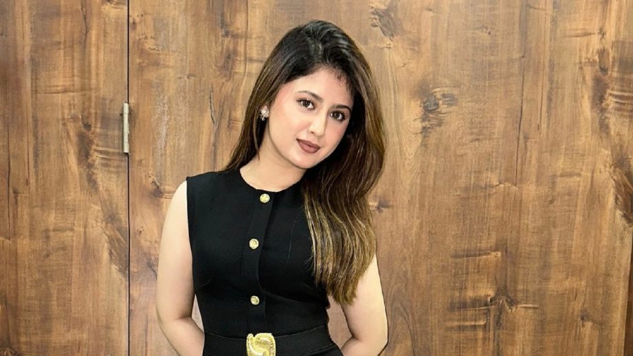 Arishfa Khan Seeks Fans' Prayers Amid Health Scare – What's Going On? 956787