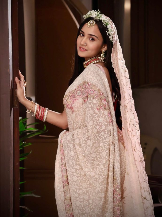 Ashi Singh’s Bridal Look Is A Vision In Pastel Elegance With Modern Twist – See Pics 956090