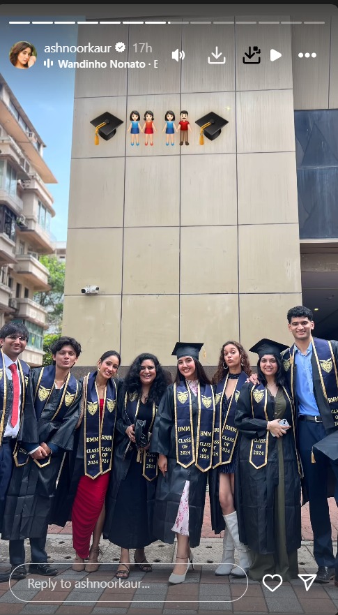 Ashnoor Kaur Graduates In BMM From Jai Hind College – A Perfect Blend Of Beauty With Brains! 958695