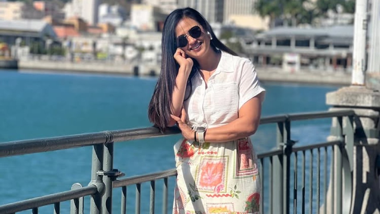 Shweta Tiwari Serves Vacation Glam In Crop Shirt & Printed Skirt – See Sunkissed Pics