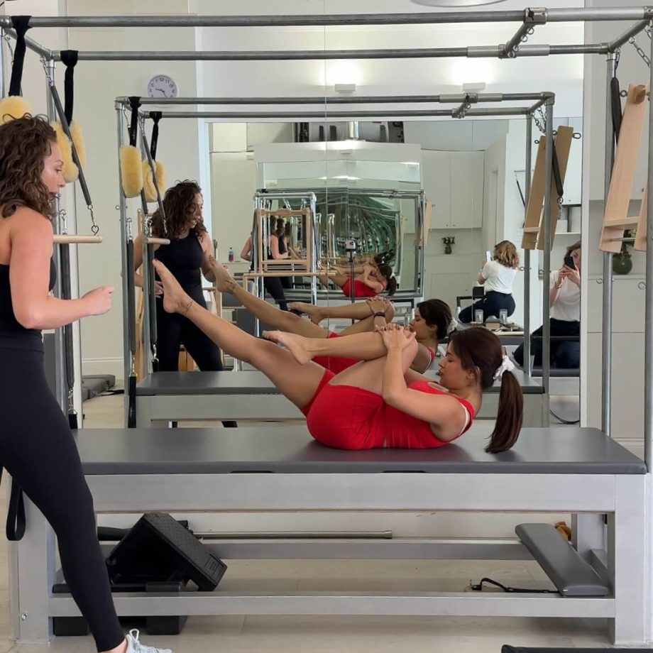 Avneet Kaur Learns Pilates On Her Vacation, Shares Bold And Stunning Pics From Gym 957307