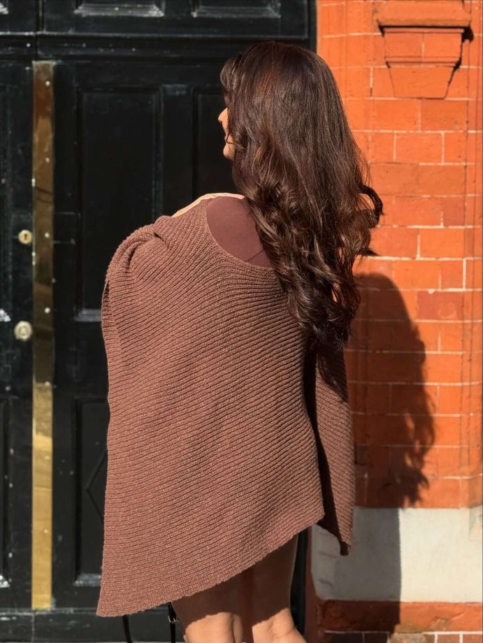 Avneet Kaur Turned London Streets Into Runway In Brown Knitted Pullover Sweater-Short Set: Check Price Tag 958018
