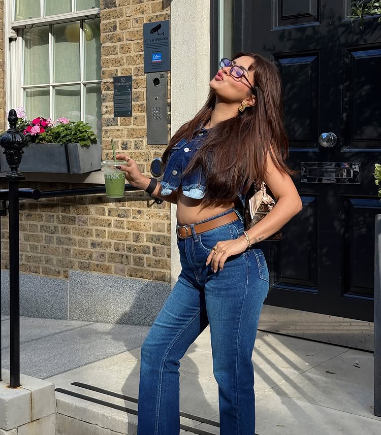 Avneet Kaur's Off-Duty Style Wins the Internet 957773
