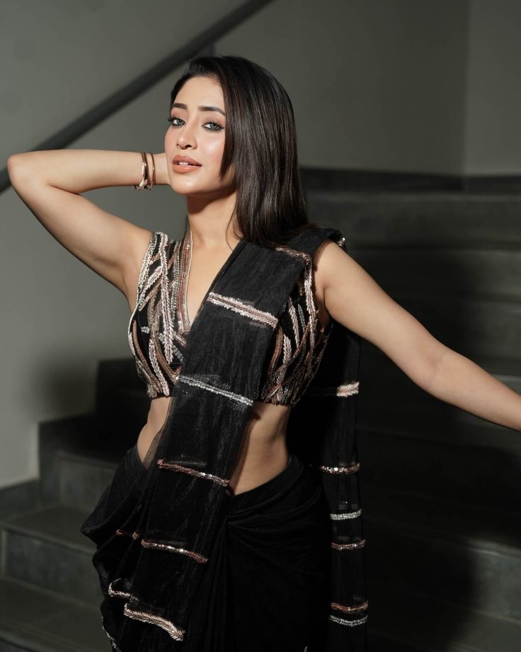 Bade Achhe Lagte Hain 3's Bhagya aka Shivangi Joshi Slays in Desi Chic Look 959138