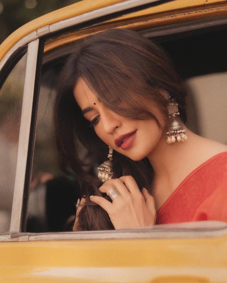 Chitrangda Singh’s Radiant Red Look is a Poem in Motion 955195