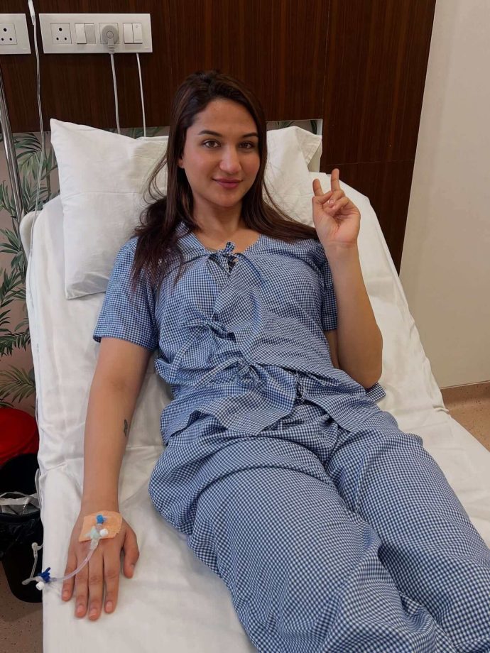Cricketer Sanjay Bangar’s Son Aryan Transforms into Anaya Bangar, Shares Emotional Post After Gender Reassignment Surgery 954879
