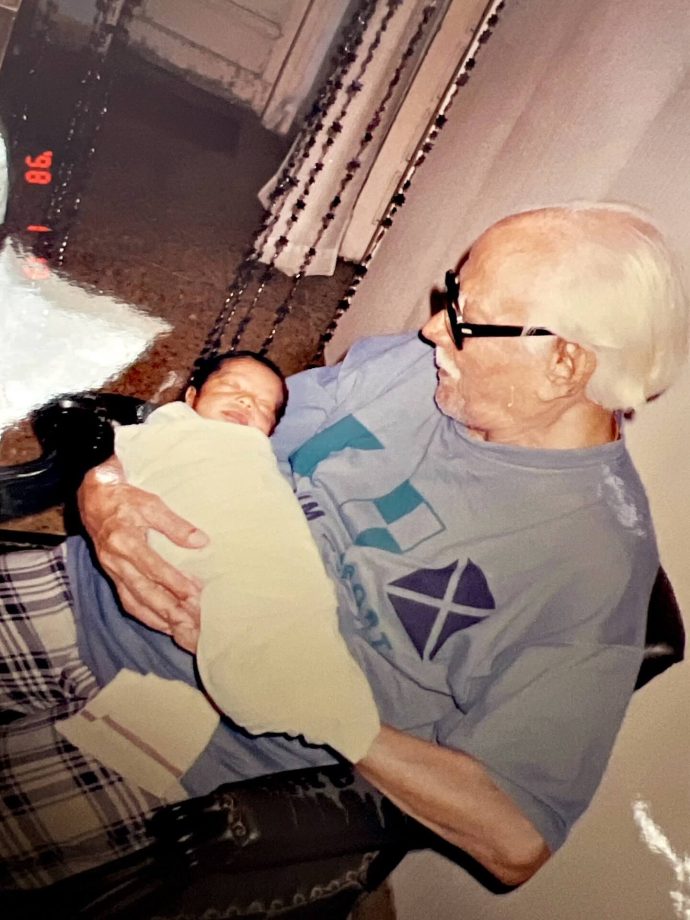 Deanne Panday Celebrates Ahaan Panday's Big Debut With Heartfelt Throwback! 958373