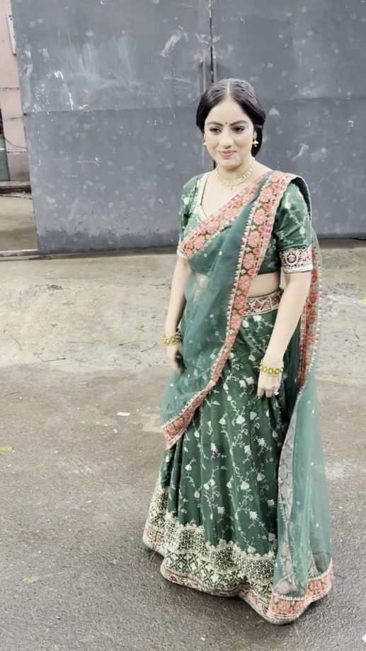 Deepika Singh Channels Festive Elegance in Green for Hariyali Teej 959479
