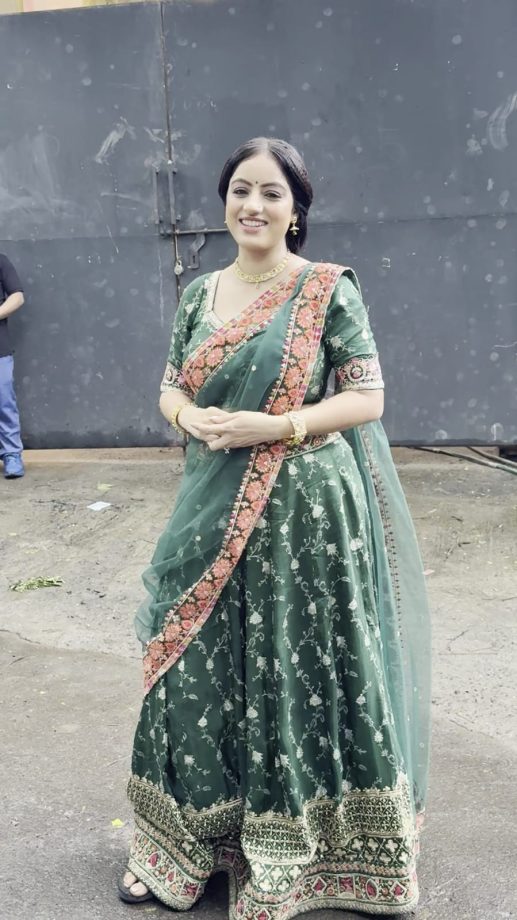 Deepika Singh Channels Festive Elegance in Green for Hariyali Teej 959485