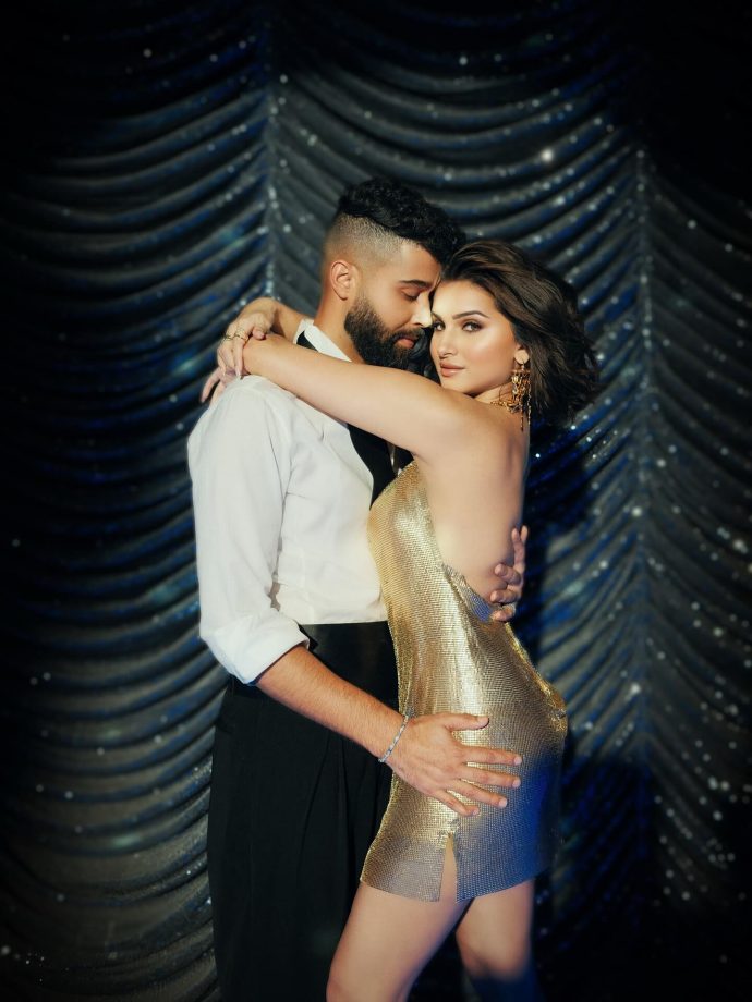 Did Tara Sutaria Make Her Relationship With Veer Pahariya Insta Official? 958090