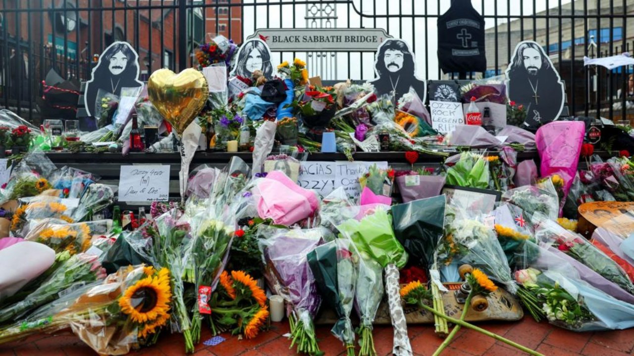 Fans Bid Farewell To Ozzy Osbourne In Hometown Tribute 959948