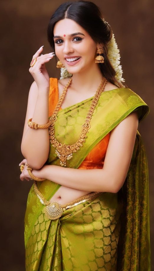 Hariyali Teej 2025: TV Celebrity-Inspired Green Saree and Blouse Combinations to Try 958916