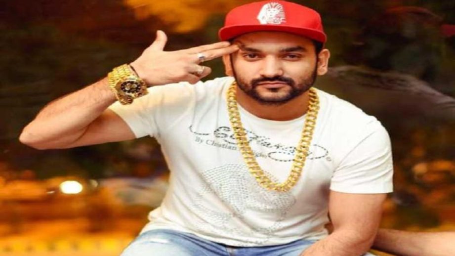 Haryanvi Singer Rahul Fazilpuria Survives Gunfire Attack in Gurugram; Police Launch Investigation 957133
