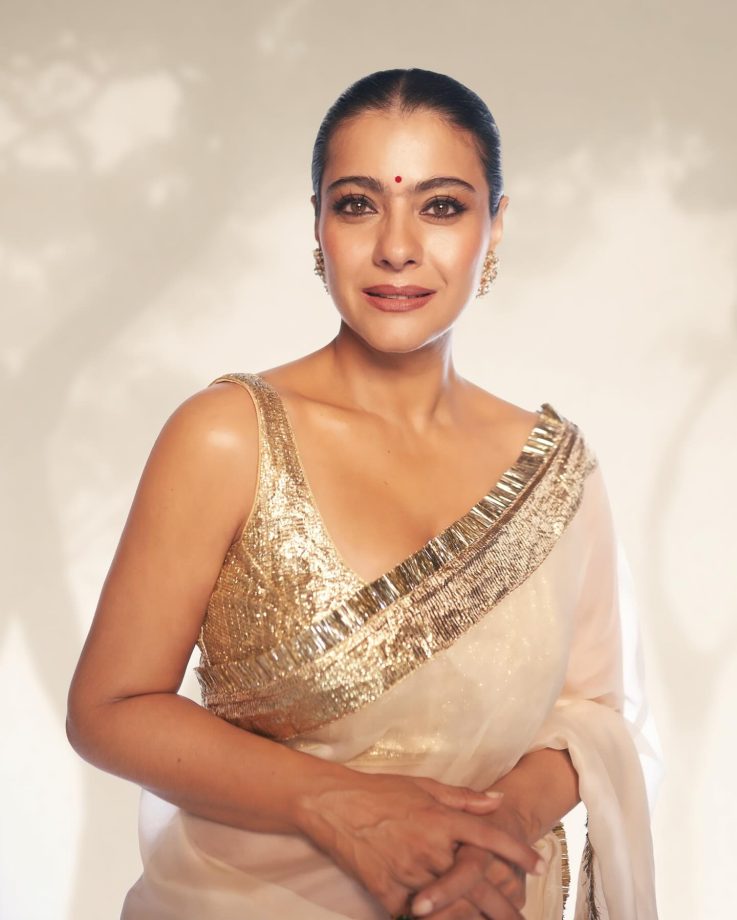 Kajol’s Saree Look Is a Shimmering Ode to Classic Bollywood Glam 955182